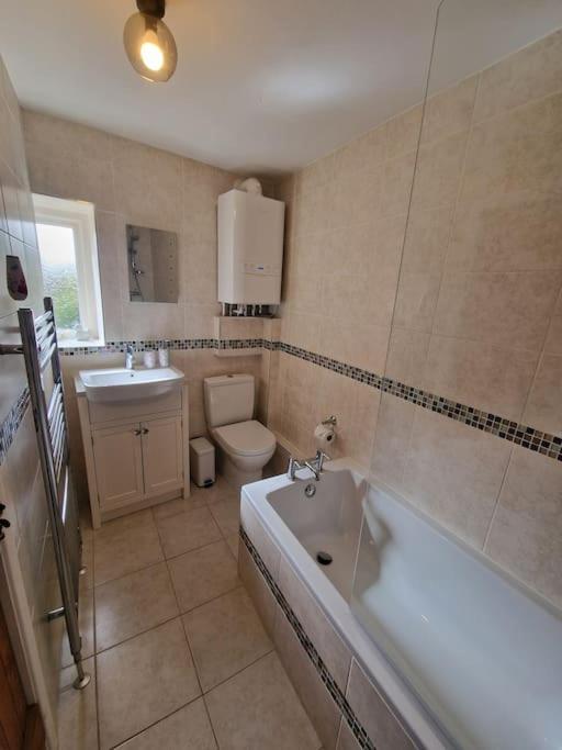Black Cat Cottage - Central Pickering Grade 2 Listed Cottage Extérieur photo