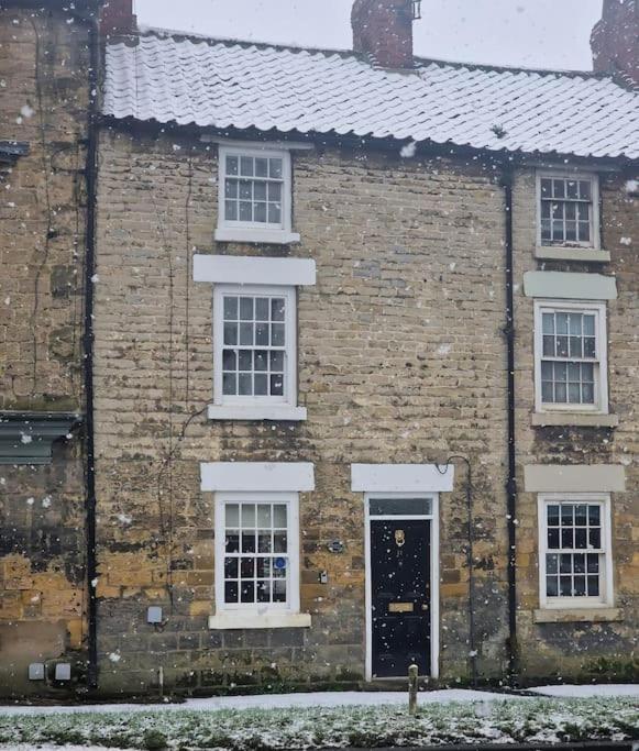 Black Cat Cottage - Central Pickering Grade 2 Listed Cottage Extérieur photo